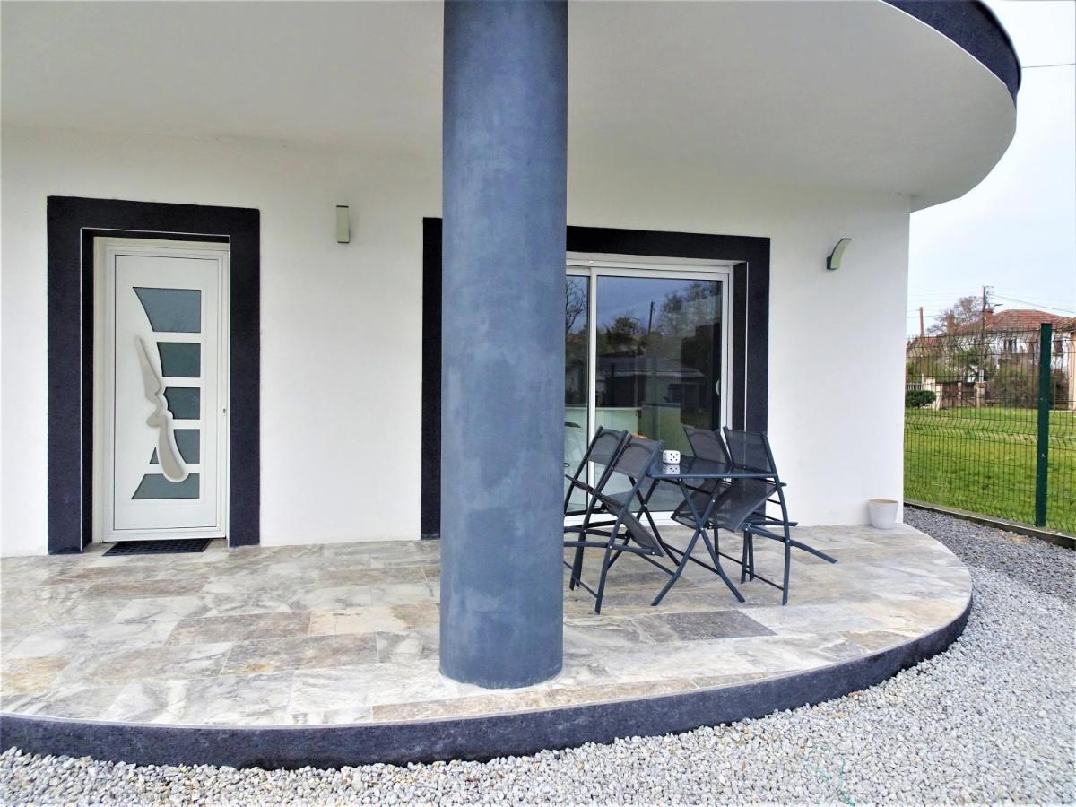 Villa Sapiac: Modern Italian-Inspired Retreat with Private Pool Montauban Exterior photo