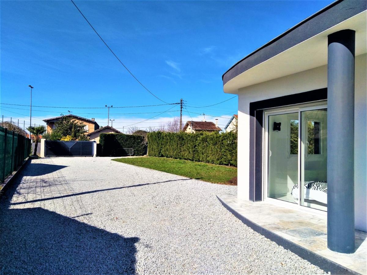 Villa Sapiac: Modern Italian-Inspired Retreat with Private Pool Montauban Exterior photo