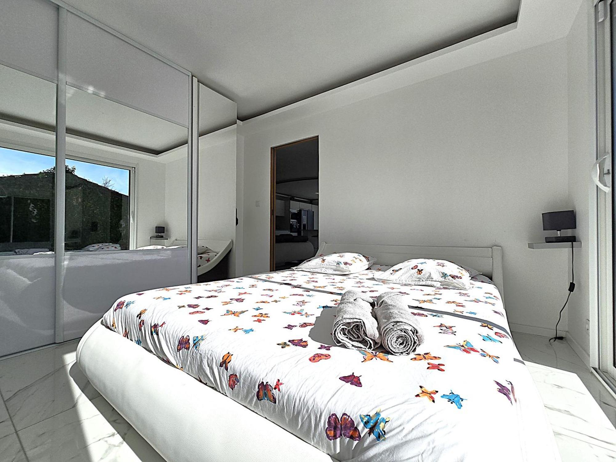 Villa Sapiac: Modern Italian-Inspired Retreat with Private Pool Montauban Exterior photo